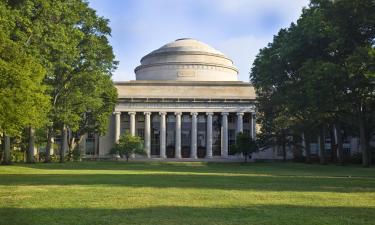 Massachusetts Institute of Technology – hotely poblíž