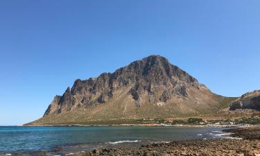 Hôtels près de : Baie de Cornino