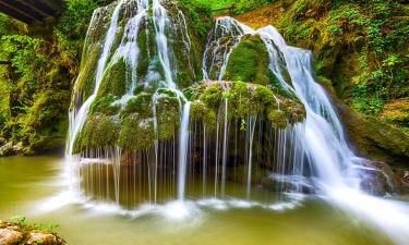 Hotels near Bigar Waterfall