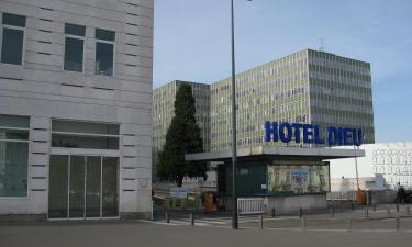 Hotels near Nantes University Hospital