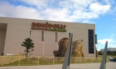 Dinopolis yakınındaki oteller