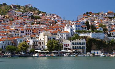 Hoteluri aproape de Portul din Skopelos