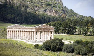 Hotels near Segesta