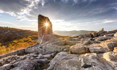 Perperikon – hotely v okolí