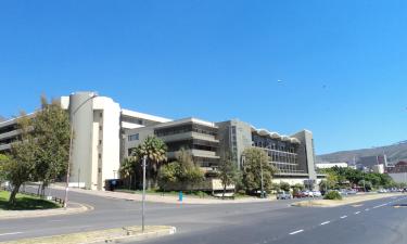 CPUT-Cape Peninsula University of Technology: отели поблизости