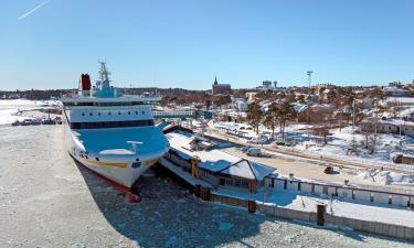 Trajektový terminál Nynäshamn – hotely v okolí