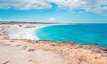 Spiaggia di Is Arutas: hotel