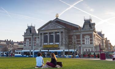 Hotellid huviväärsuse Kontserdisaal Concertgebouw lähedal