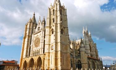 Hotels near Leon Cathedral