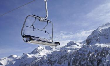 Hotels near Express des Lindarets Ski Lift