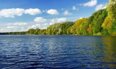 Hoteli u blizini znamenitosti 'Jezero i park Lake St. Joseph'