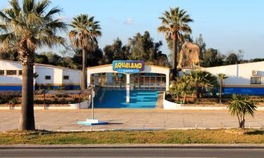 Hotels near Aqualand Water Park