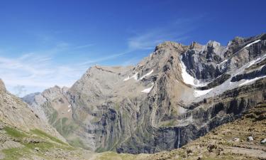 Hotels near Gavarnie Falls