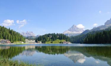 Hotelek a Misurina-tó közelében