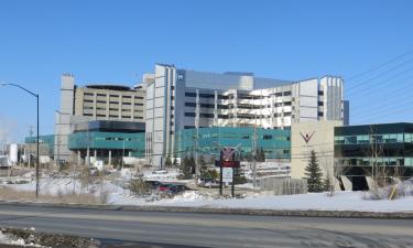 Hotels near Health Sciences North