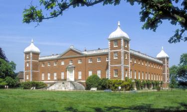 Hotel berdekatan dengan Taman Osterley