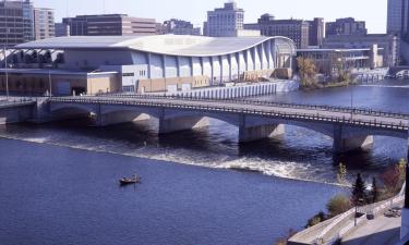 DeVos Place Convention Center – hotely v okolí