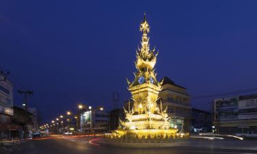Chiang Rain kellotorni – hotellit lähistöllä