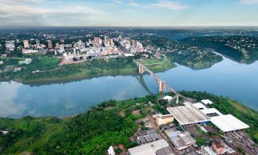 Hotels near Friendship Bridge