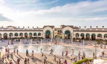 Hotelek a Serravalle Designer Outlet bevásárlóközpont közelében