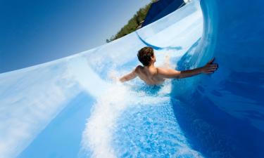 Erlebnisbad Six Flags White Water: Hotels in der Nähe