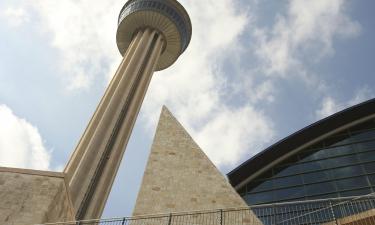 Hoteles cerca de Centro de convenciones Henry B González