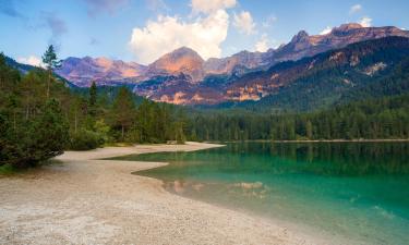 Hotele w pobliżu miejsca Jezioro Lago di Tovel