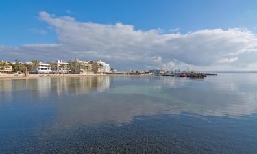 Cala Estancia paplūdimys: viešbučiai netoliese