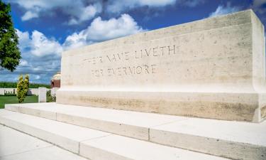 Passchendaele Memorial: отели поблизости