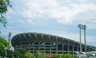 Hotels near Rajamangala Stadium