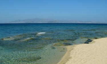 Spiaggia di Plaka: hotel