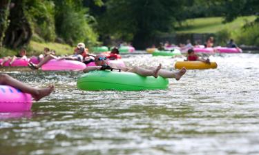 Guadalupe Nehri Tubing yakınındaki oteller