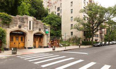 181st Street Station – hoteli v bližini