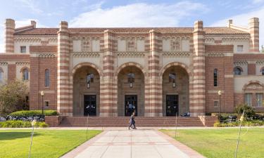 Hotel dekat University of California, Los Angeles (UCLA)