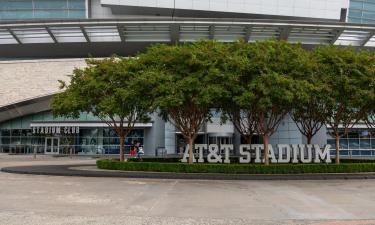 Hotels near AT&T Stadium