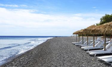 Pláž Kamari – hotely v okolí