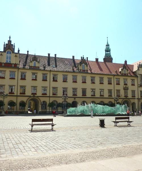 Wrocław şehrindeki en çok ziyaret edilen simge yapılardan biri.