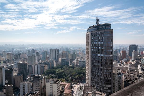 Studio , 1 quarto e sala ao lado metrô Republica