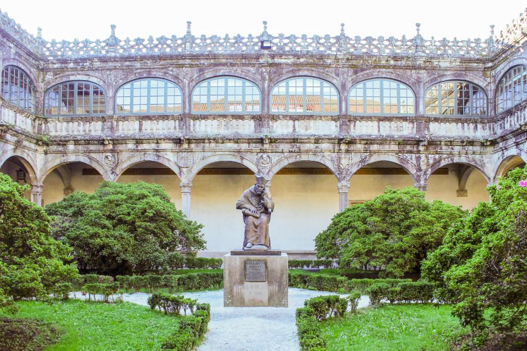PR Santo Grial, Santiago de Compostela – Precios actualizados ...