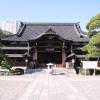 Viesnīcas netālu no apskates objekta templis Sengakuji