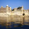 Mestský palác v meste Udaipur – hotely v okolí