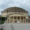 Hoteli v bližini znamenitosti prireditveni center Centennial Hall