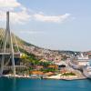 Prístav trajektov Dubrovník – hotely v okolí