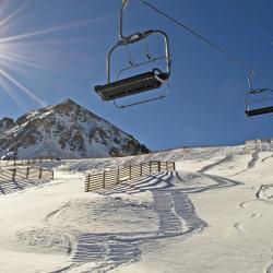 畢帖斯-阿爾布瓦滑雪纜車（Bettex-Arbois）