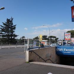 Estación de metro EUR Fermi