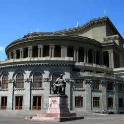 아르메니아 오페라 극장, 예레반