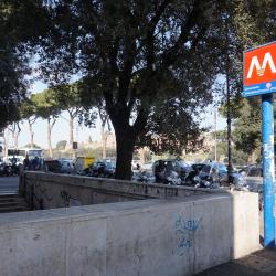 Станция метро Circo Massimo