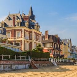 Pantai Trouville (Plage de Trouville)