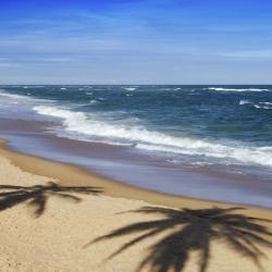 a Hill's Beach, Guarapari