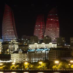 Plamenné věže, Baku